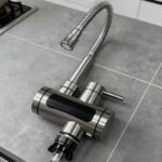 Slavina sa grejačem X320 INOX – Trenutno topla voda na sudoperi - Slavina Sa Grejacem X320 Inox Slika 4.Jpg