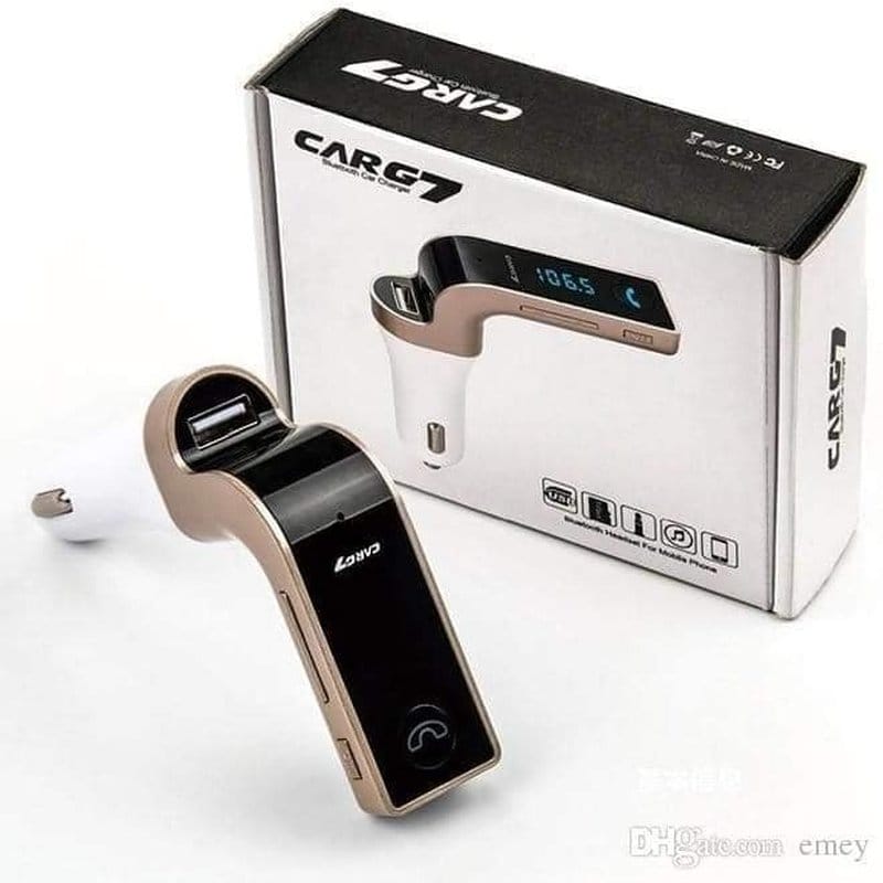 FM transmiter za auto sa Bluetooth-om — u upotrebi