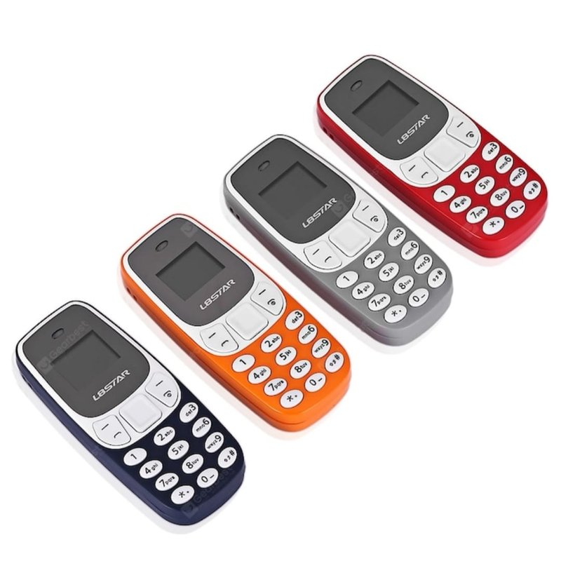 mini telefon sa menjačem glasa — u upotrebi