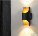 spoljna zidna lampa - u upotrebi