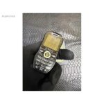 mini mobilni telefon - u upotrebi