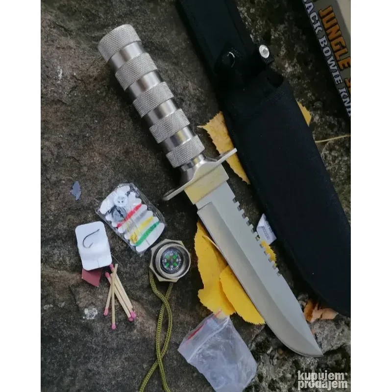Survival nož Rambo 35 cm sa kompasom i opremom za preživljavanje Rambo survival nož - detalji