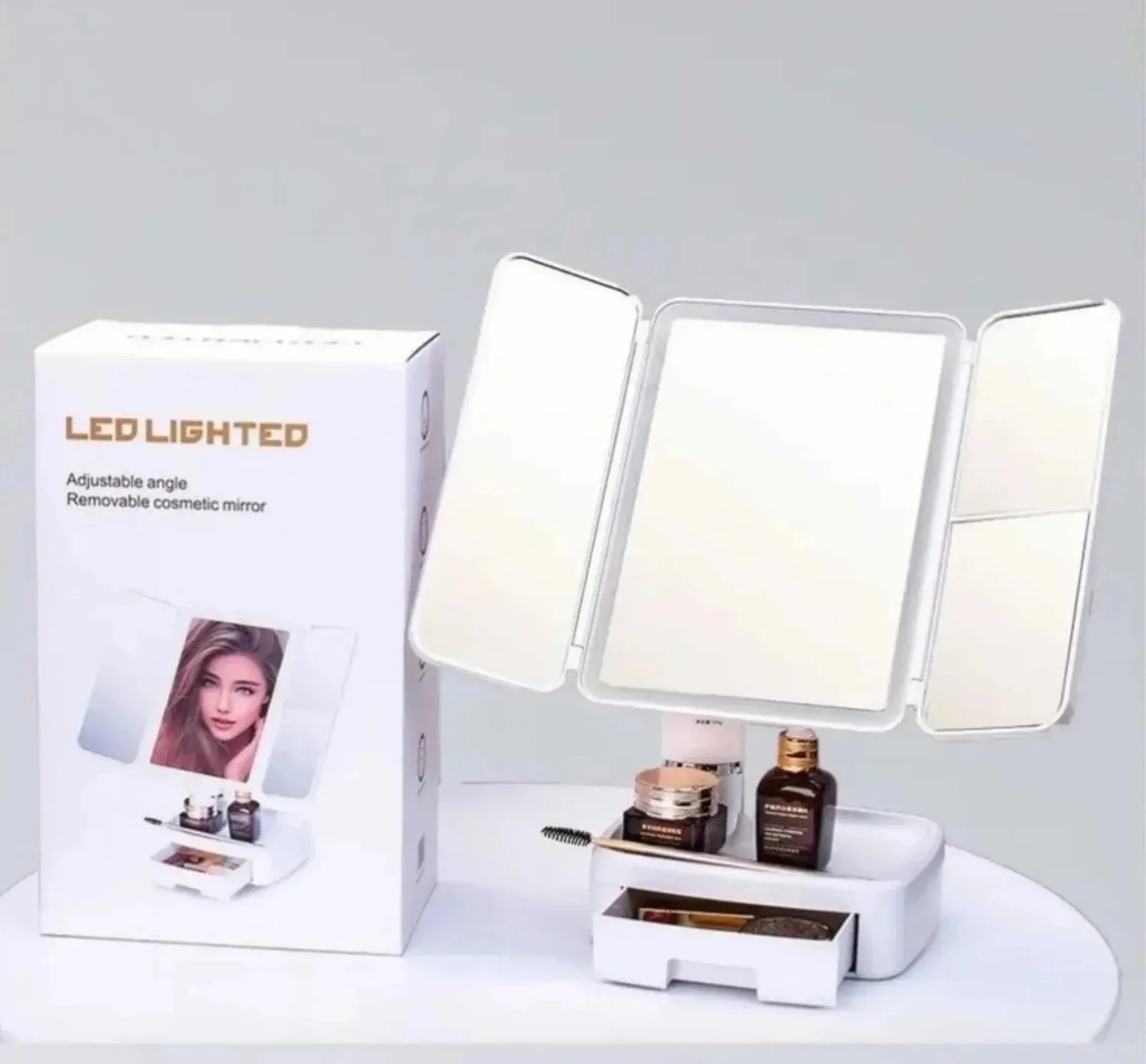 Trodelno LED ogledalo sa organajzerom za šminku i USB punjenjem LED ogledalo za šminkanje - u upotrebi
