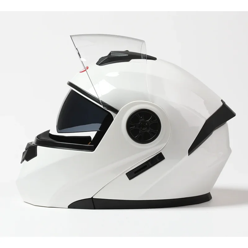 Flip-up moto kaciga sa vizirom i integrisanim naočarima – bela bela flip-up moto kaciga - u upotrebi