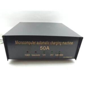 BTC Automatski punjač akumulatora 12V/24V 50A sa displejom