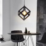 kockasta viseća lampa - u upotrebi