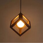 kockasta viseća lampa - ugao pogleda